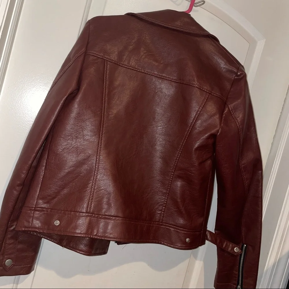 Girls Medium Leather Jacket Good Condition - Picture 4 of 7